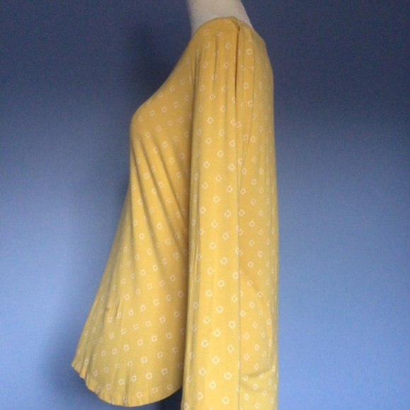 Soft Old Navy Comfy Long Sleeved Tee Medium Size - Picture 3 of 5